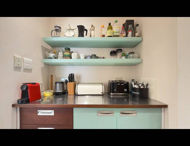 5 BEDROOM FREESTANDING FOR SALE IN GLENWOOD
